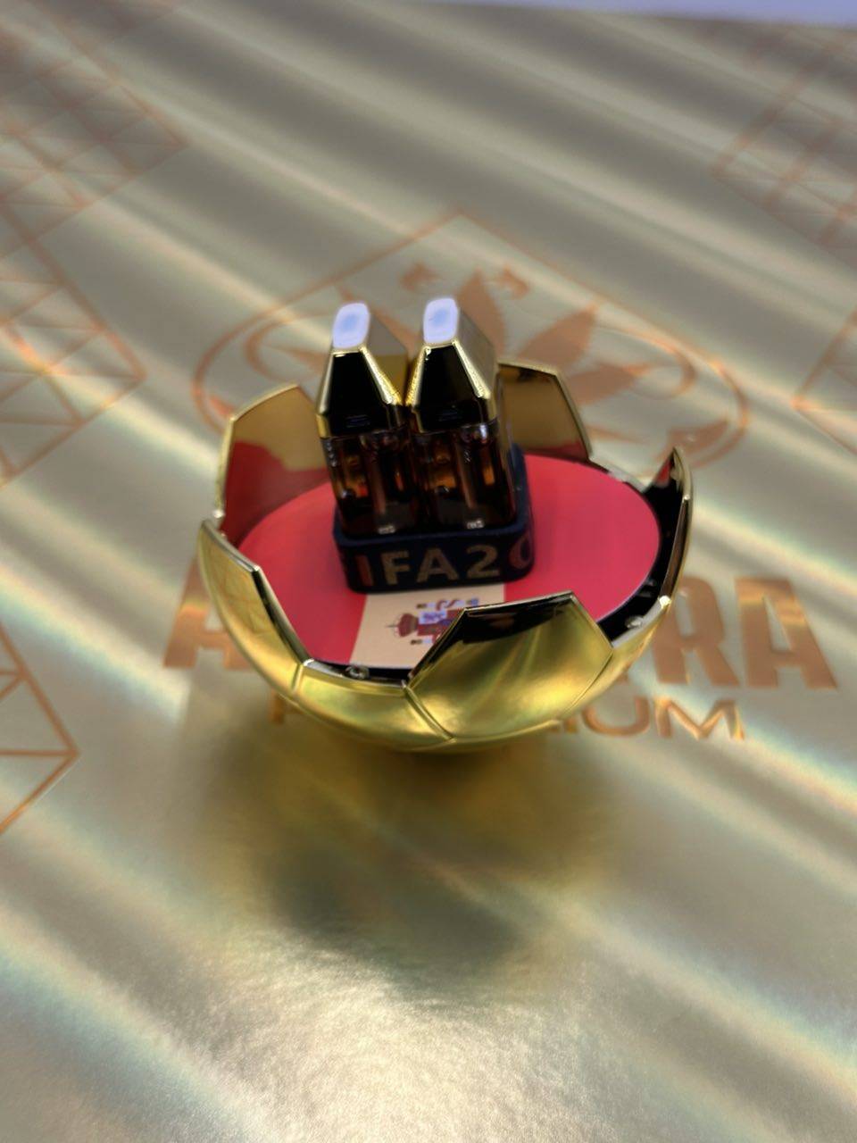 signal-2026-09-21-08-25-51-949_005 ace limited edition world champions two devices